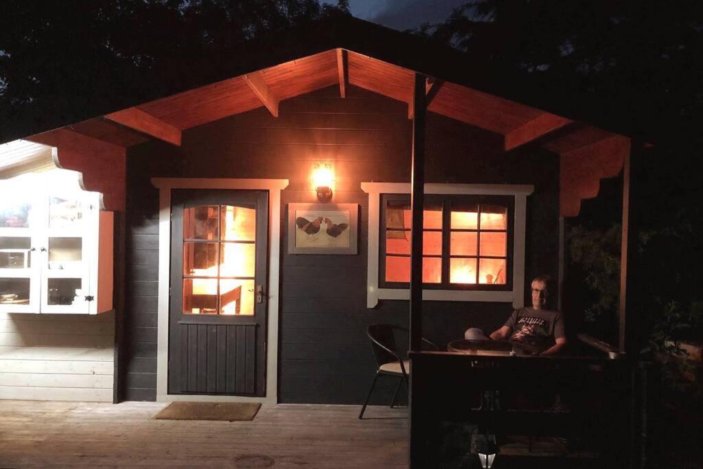 Unique Tiny House Near 3 Peaks - The Zedshed Apartment Bentham Luaran gambar